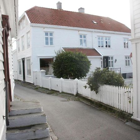 Gamle Apoteket I Gamle Skudeneshavn Appartement Buitenkant foto