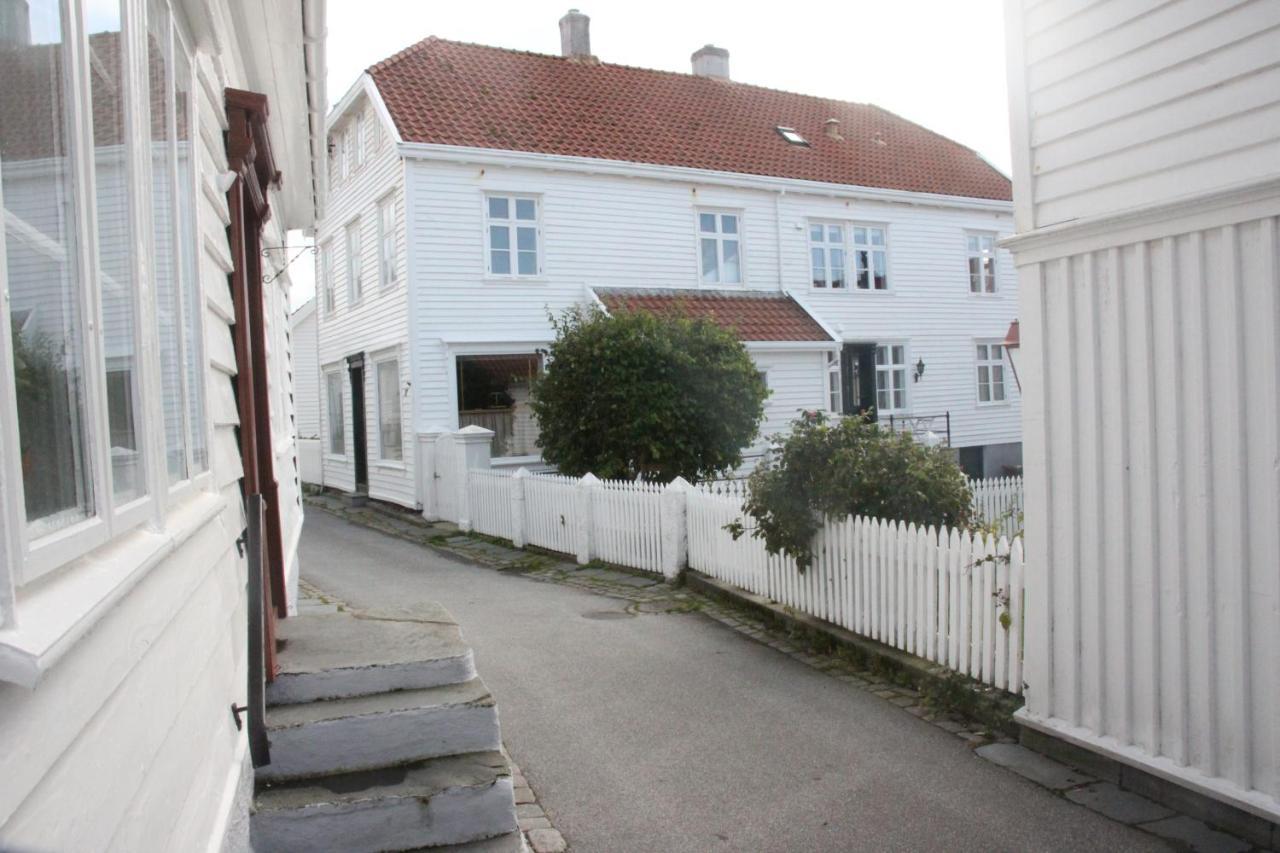 Gamle Apoteket I Gamle Skudeneshavn Appartement Buitenkant foto