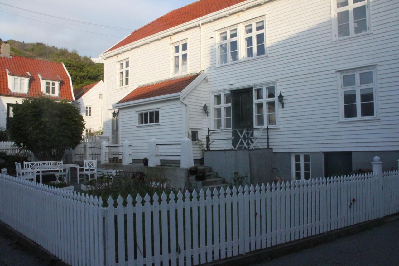 Gamle Apoteket I Gamle Skudeneshavn Appartement Buitenkant foto