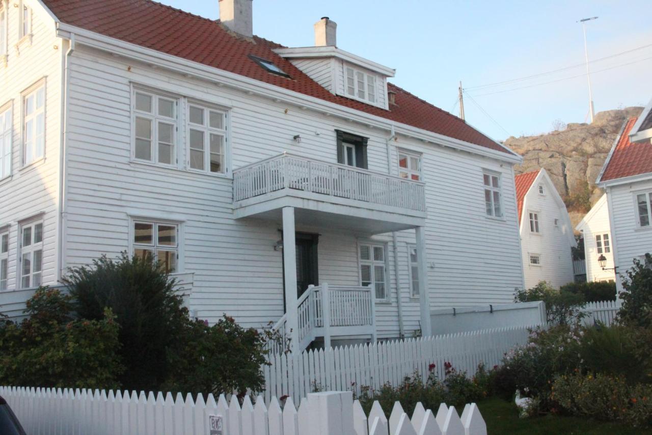 Gamle Apoteket I Gamle Skudeneshavn Appartement Buitenkant foto